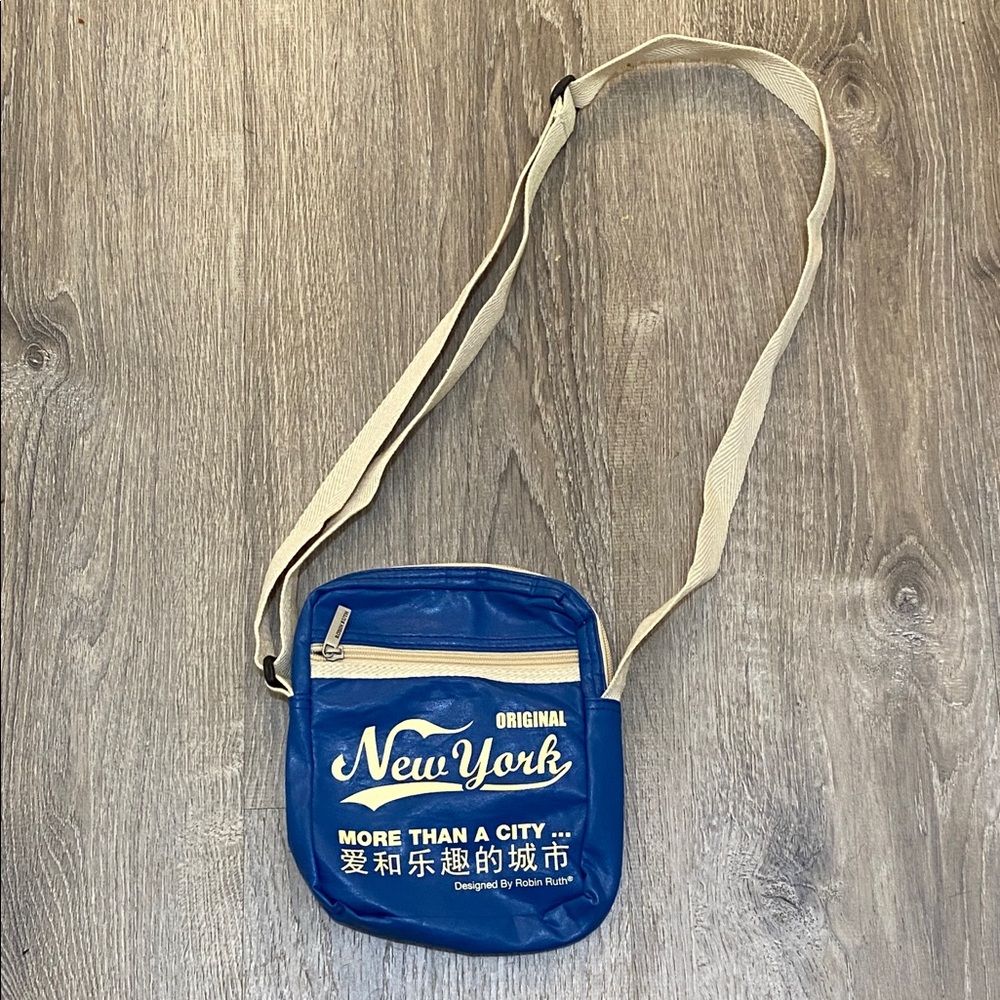 ROBIN RUTH • Crossbody • adjustable strap